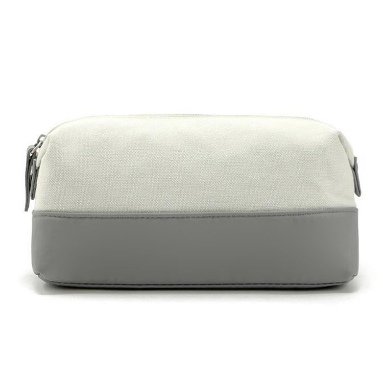   Trousse à maquillage en toile et cuir 